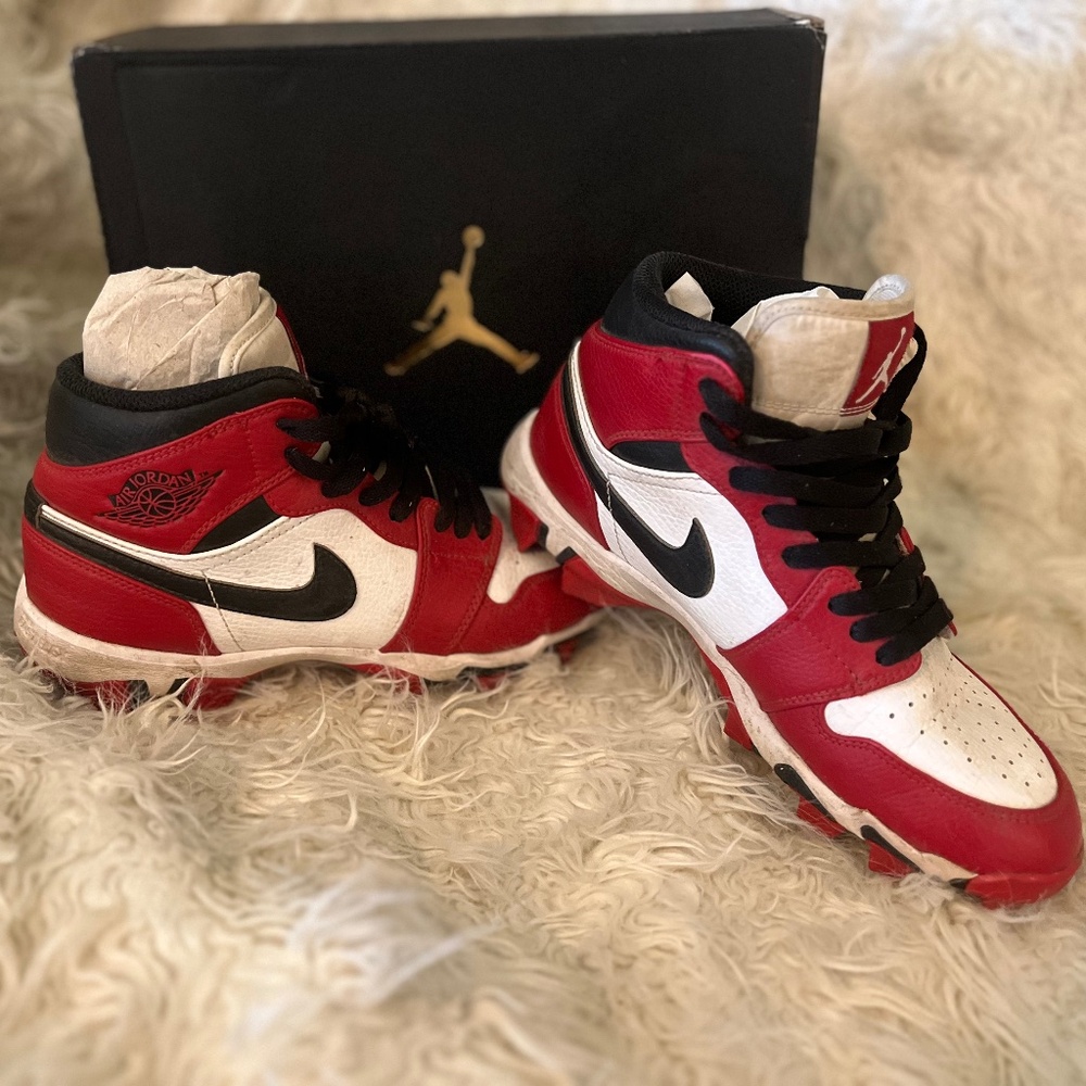 Jordan 1 Mid Little/Big Kids' Cleats